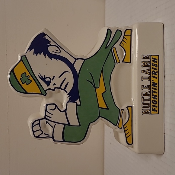 Vintage 1960's Notre Dame  Fighting Irish Leprechaun Mascot Bank - Picture 1 of 16